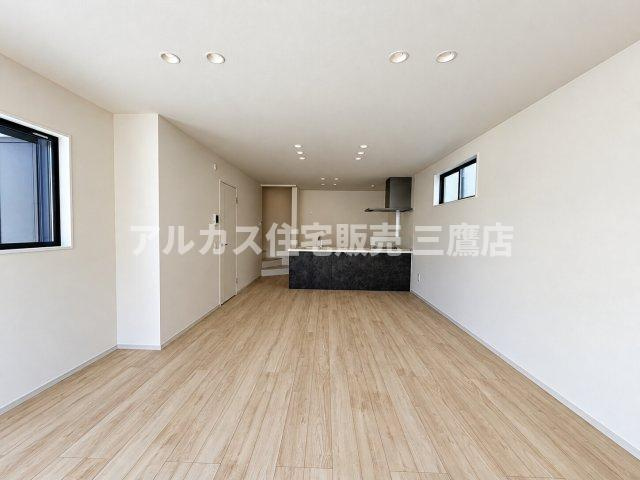 小金井市貫井南町1丁目 中央線 武蔵小金井駅 新築戸建の前面道路含む現地写真