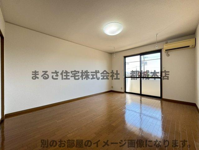 天神ハイツの洋室