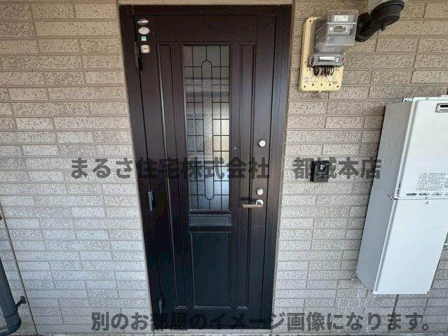 天神ハイツの玄関