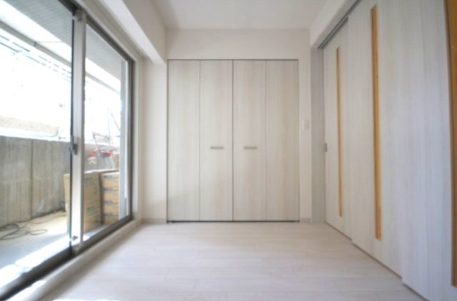 神戸市灘区倉石通３丁目の賃貸マンションの居間・リビング