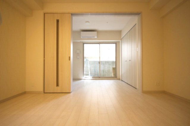 神戸市灘区倉石通３丁目の賃貸マンションの居間・リビング