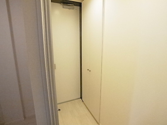 神戸市東灘区森北町２丁目の賃貸マンションの玄関