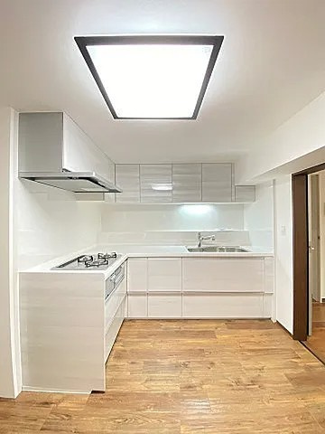 西宮市二見町の賃貸マンションのキッチン
