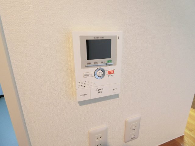 西宮市里中町２丁目の賃貸マンションのセキュリティ