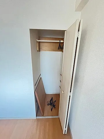 西宮市上甲子園１丁目の賃貸マンションの収納