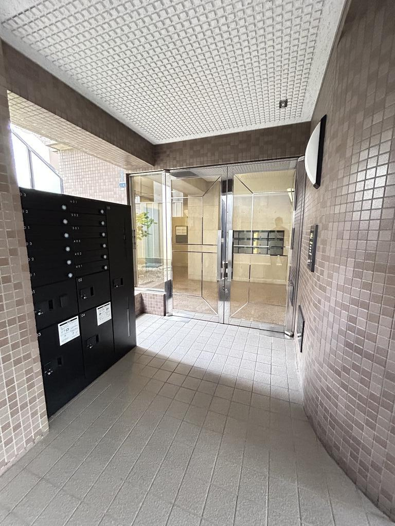 神戸市中央区山本通５丁目の賃貸マンションのロビー