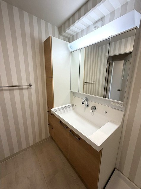 神戸市東灘区御影山手１丁目の賃貸マンションの洗面所