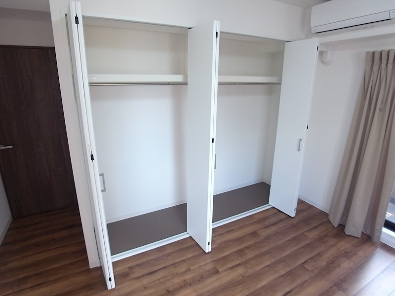 芦屋市船戸町の賃貸マンションの収納