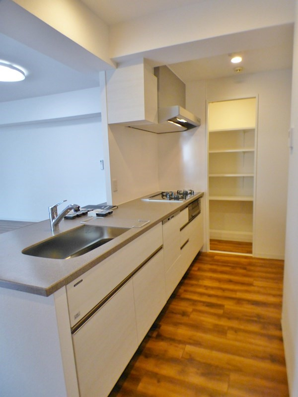 芦屋市船戸町の賃貸マンションのキッチン