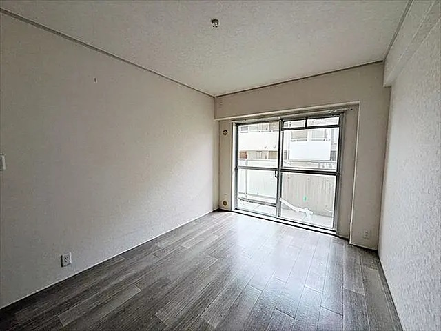 芦屋市朝日ケ丘町の賃貸マンションの居間・リビング