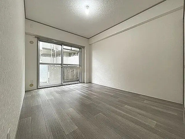 芦屋市朝日ケ丘町の賃貸マンションの居間・リビング