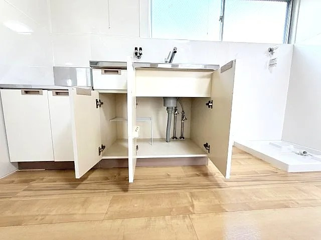 神戸市灘区灘北通４丁目のアパートのキッチン