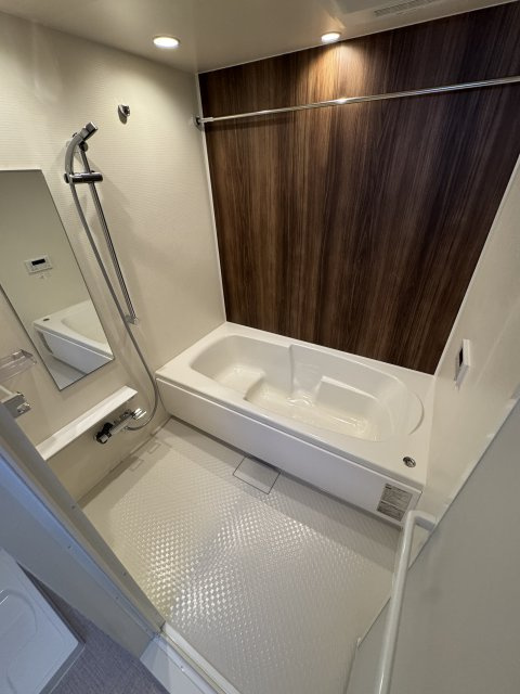 西宮市松原町のアパートの浴室