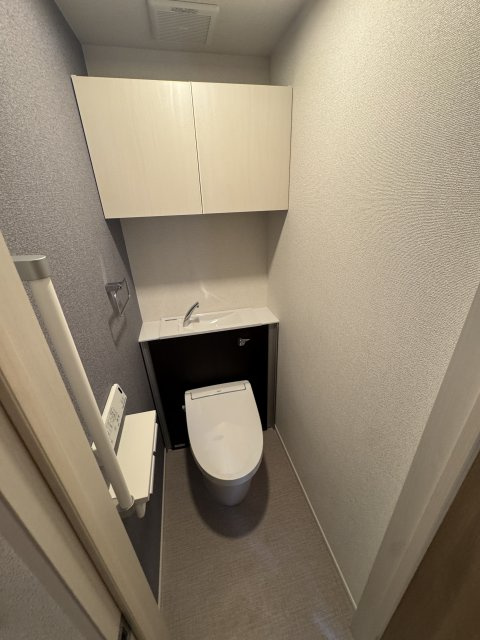 西宮市松原町のアパートのトイレ