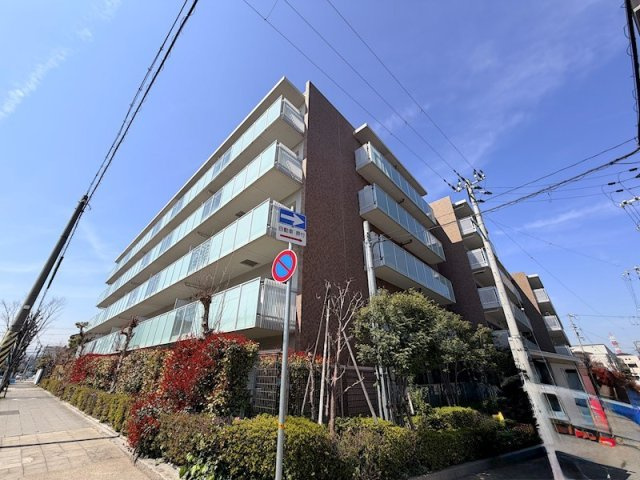 西宮市甲子園六石町の賃貸マンションの外観