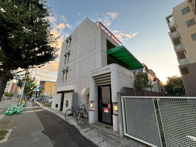 ハローグリーンハイツ岡本の外観