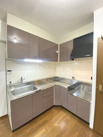 芦屋市公光町の賃貸マンションのキッチン|写真画像は改装前です