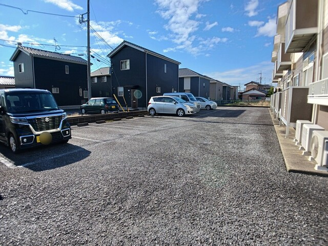 アンテリージェ真鍋の駐車場|駐車場