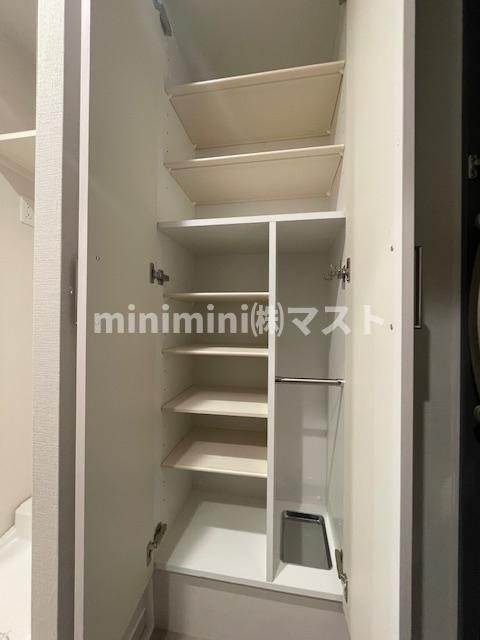 大阪市東成区東今里２丁目の賃貸マンションの収納
