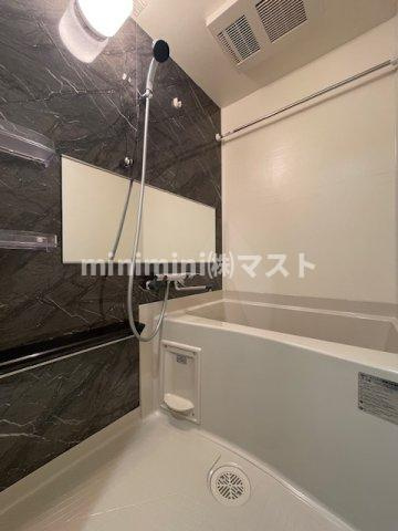 大阪市東成区東今里２丁目の賃貸マンションの浴室