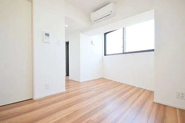 プレミアムキューブG四谷左門町の居間・リビング