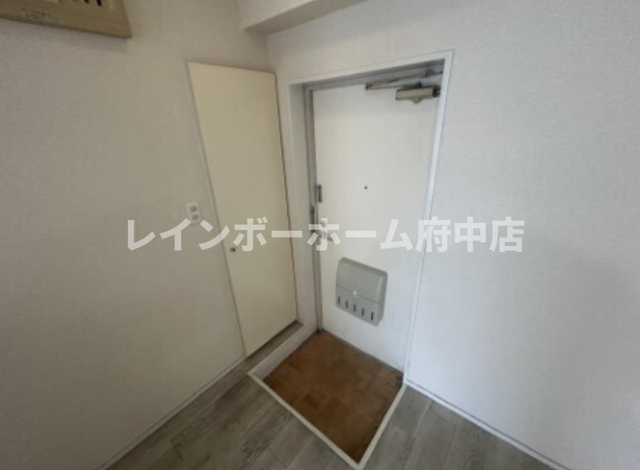 ジーライズ調布国領町の玄関