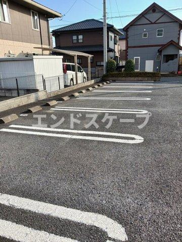 アンソレイエ　Ｂの駐車場|高崎、前橋のお部屋探しはエンドスケープまで！お客様の理想お聞かせ下さい♪