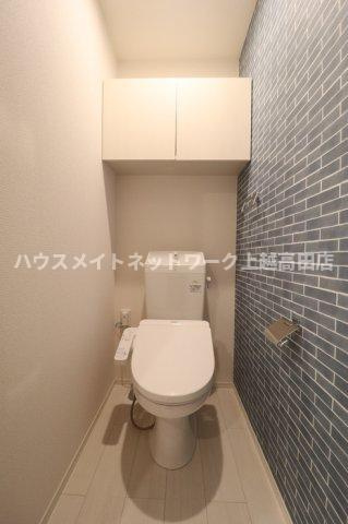 リナーシェ Ｂのトイレ|温水洗浄暖房便座