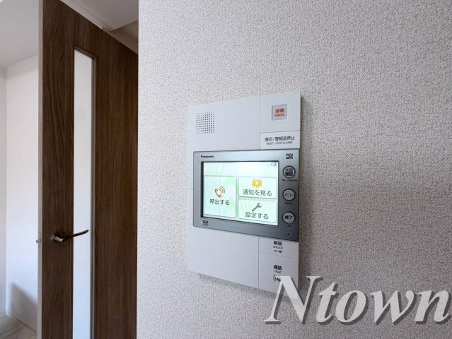 【セキュリティ】 | プレリス太閤通セルシア | モニタ付きインターホンです。