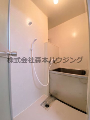 【浴室】 | 　成田グリーンハイツ | 落ち着いた空間のお風呂です