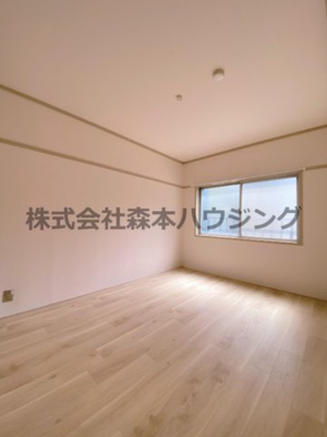 【洋室】 | 　成田グリーンハイツ | 個人の部屋や寝室として使える洋室です
