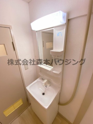 【独立洗面台】 | 　成田グリーンハイツ | 独立洗面台あり、毎朝おしゃれに忙しい女性の方におすすめです