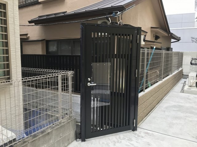アカンサスの周辺