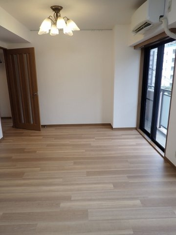 セレナハイム小石川西館の居間・リビング