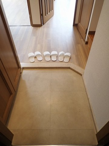 セレナハイム小石川西館の玄関
