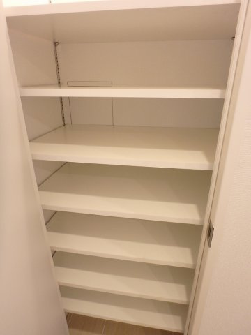コートヒル本郷の収納