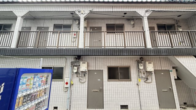 恵美須町アパートの外観|8部屋分側の外観です！残り2部屋は裏になります。