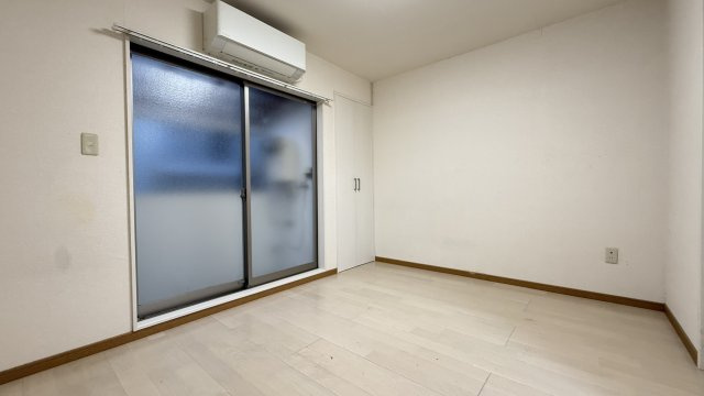 恵美須町アパートの洋室|202号室です！