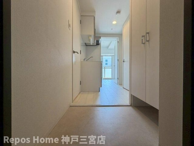 エスリード神戸三宮の玄関