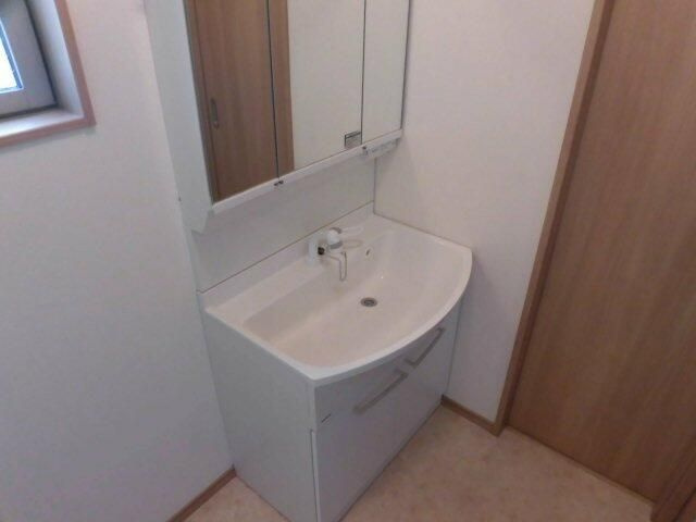 Ｚｉ　ＨＯＵＳＥの洗面所