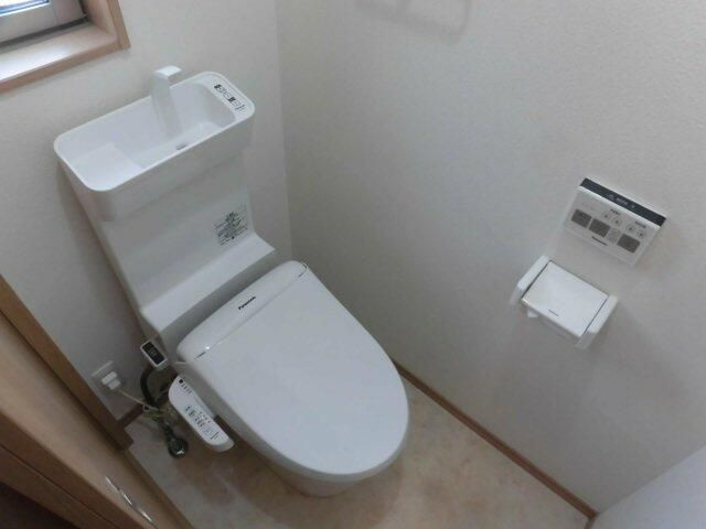 Ｚｉ　ＨＯＵＳＥのトイレ