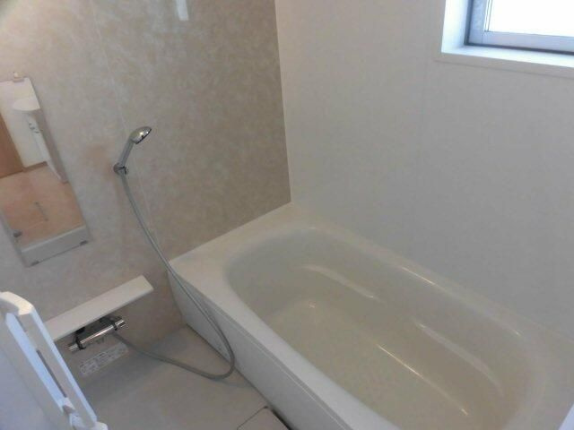 Ｚｉ　ＨＯＵＳＥの浴室