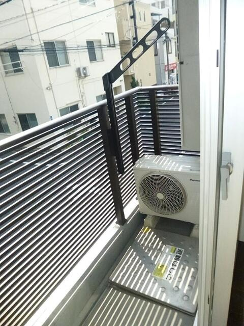 Ｌｉｂｅｒｔｅ　Ｓｋｙｔｒｅｅ　Ｅａｓｔのバルコニー
