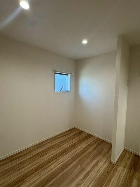 アウリー綾瀬の内装|同マンションの別部屋です