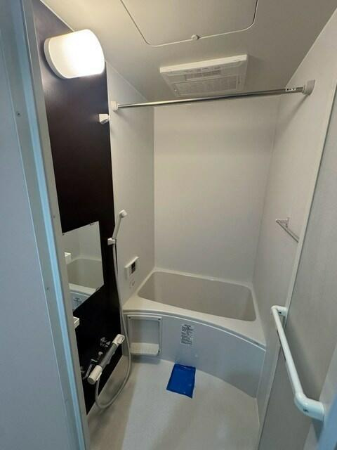 アウリー綾瀬の浴室|同マンションの別部屋です
