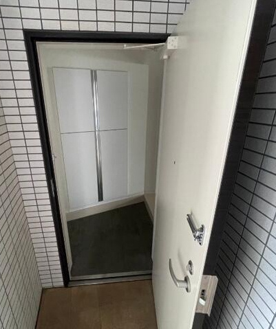ラヴィエント南千住Ⅴの玄関