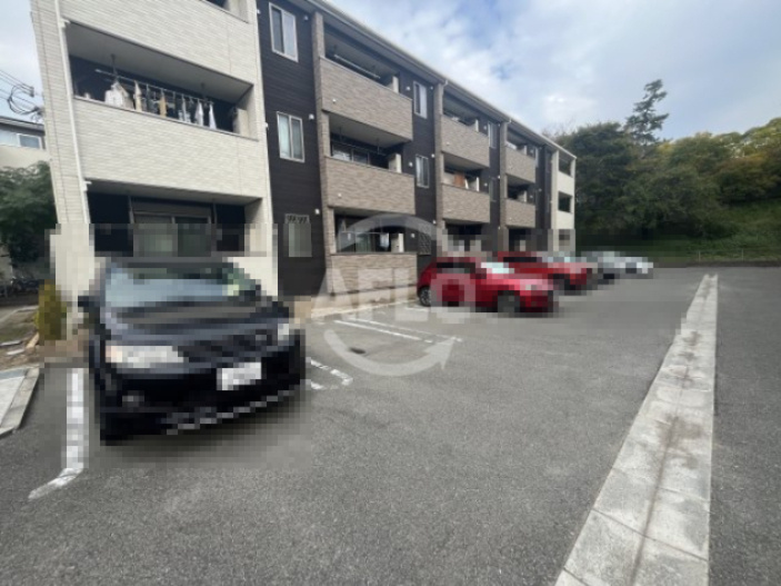 サンリット・ガーデン小曽根Sの駐車場|サンリット・ガーデン　小曽根S　駐車場