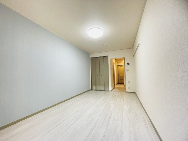 【居間・リビング】コンパニエロ北口 
