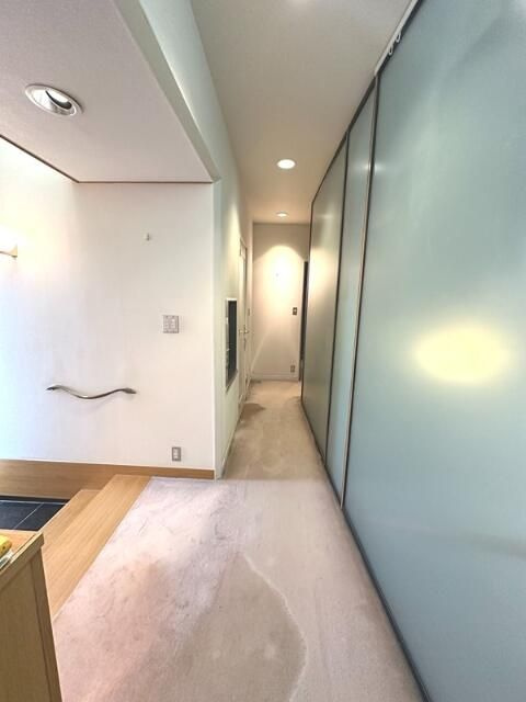 瀬田一丁目貸家の寝室|落ち着いた色調の寝室です