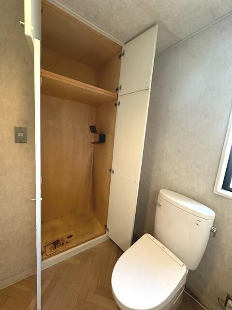 瀬田一丁目貸家のトイレ|清潔感のあるトイレです